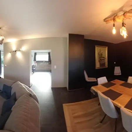 Сasa de vacaciones Maison Rural Cercle Saint-joseph *